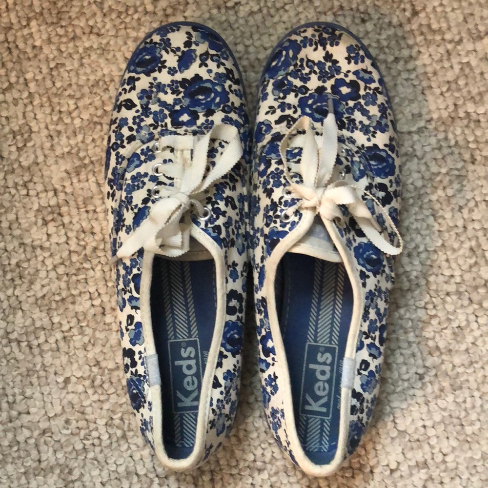 Floral keds